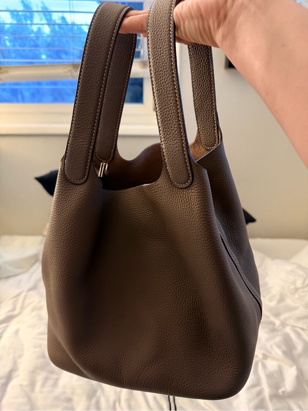 Women's Leather Tote Bag in Dark Brown
